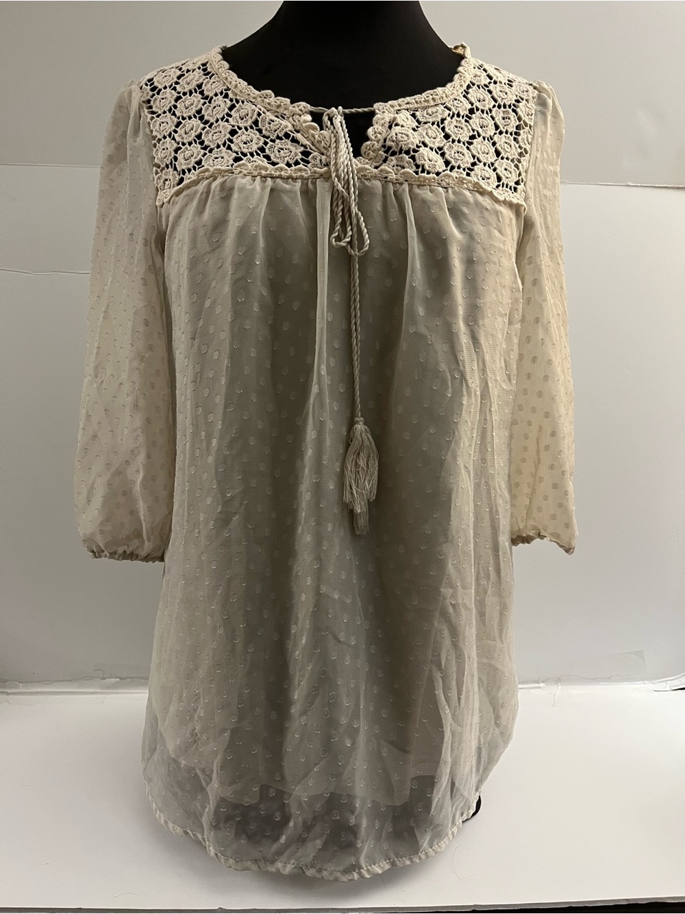 Forever 21 Cream Crochet Yoke Peasant Tunic